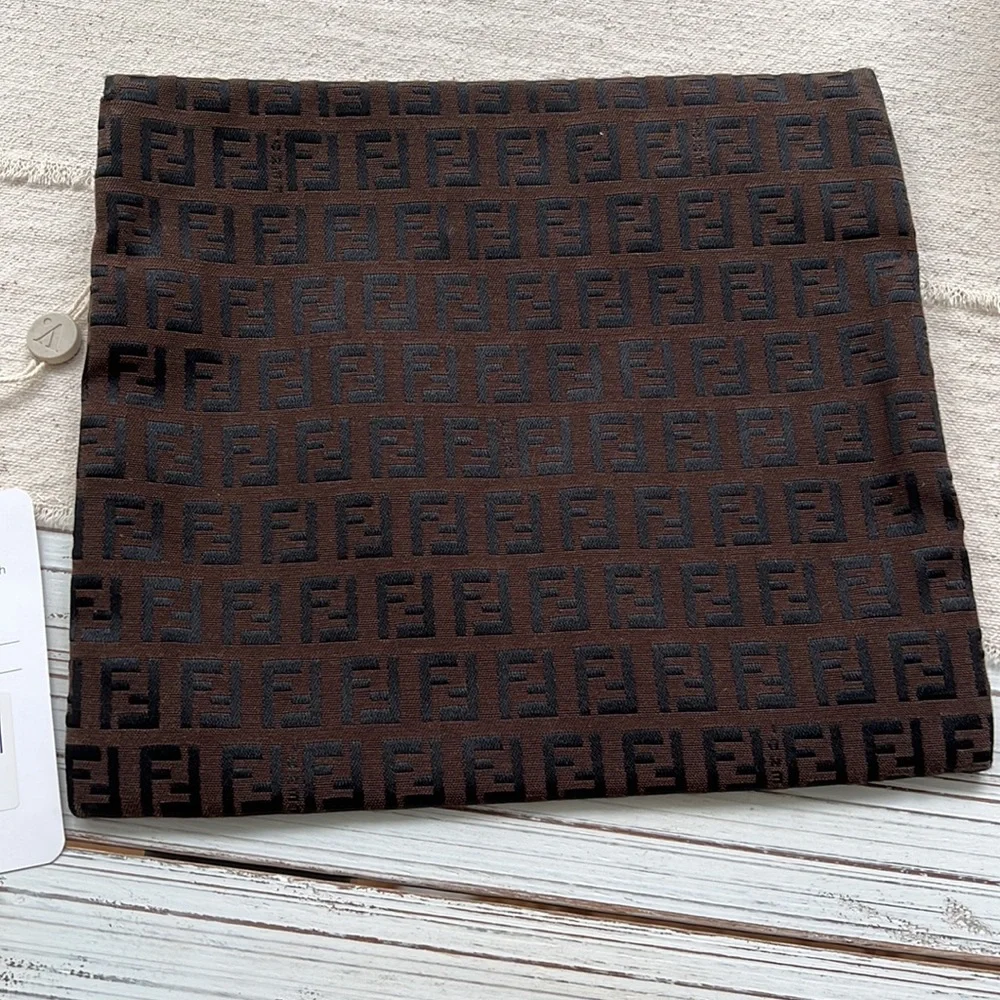 Authentic Fendi Clutch Bag. - Picture 2 of 7